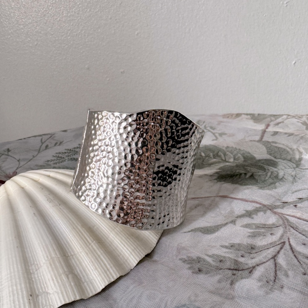 Silver cuff link bracelet